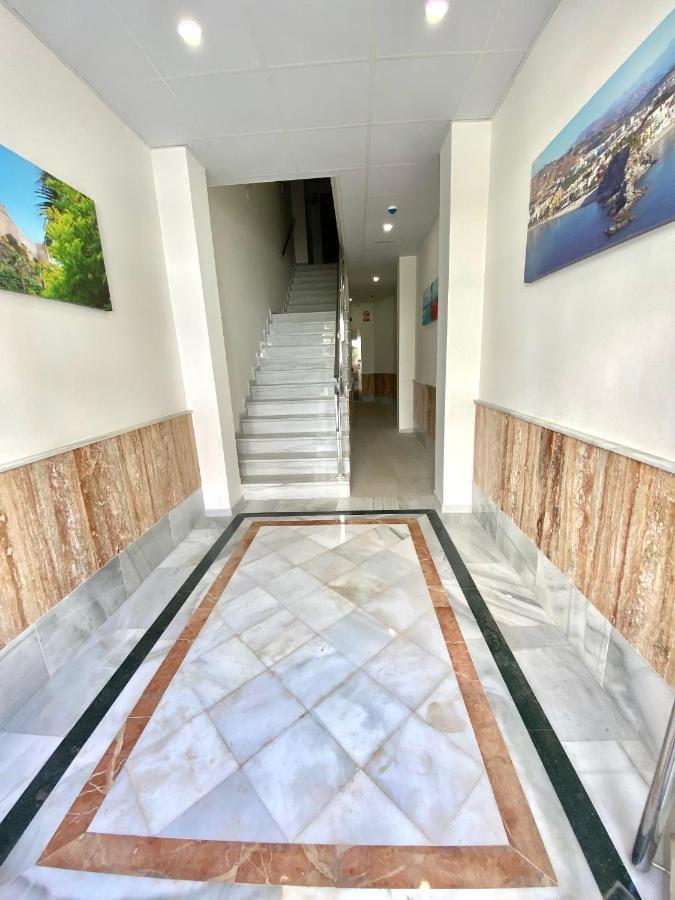 Apartamentos Turísticos Victoria Almunecar Exterior foto